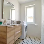 Sur One Bed Appartamento