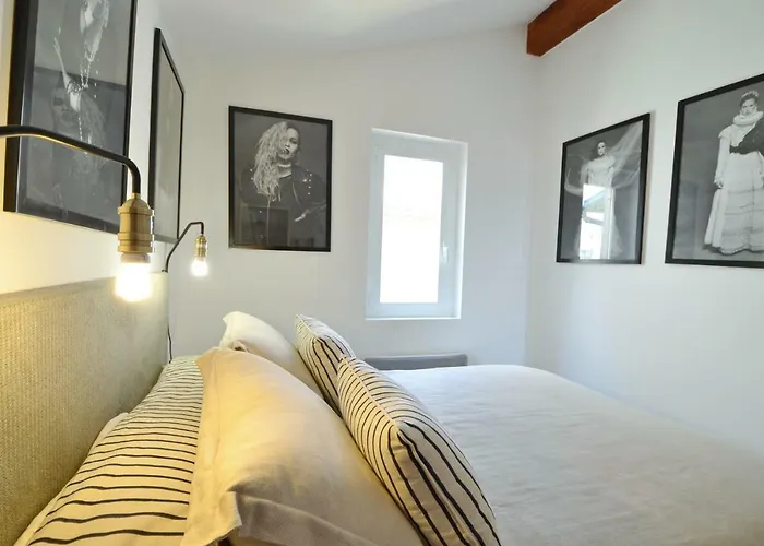 Sur One Bed Villefranche-sur-Mer